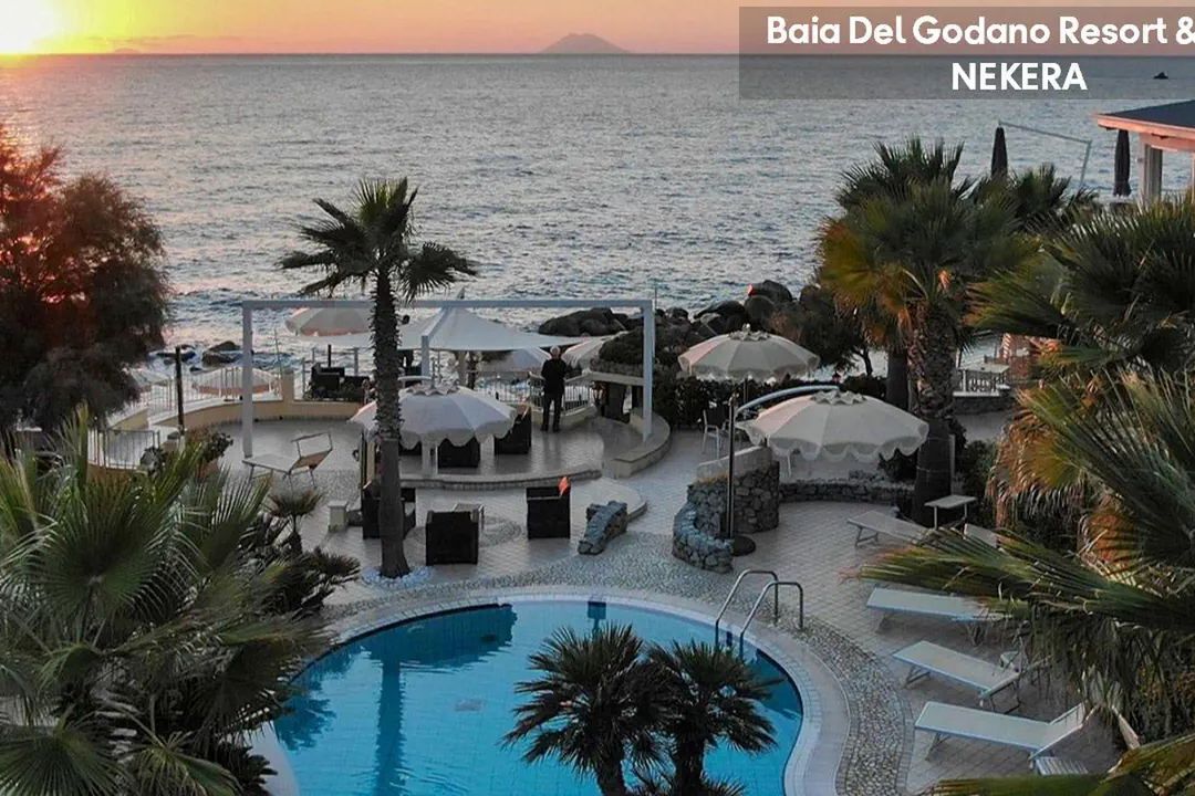 obiekt, teren hotelu, basen