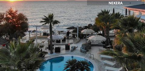 obiekt, teren hotelu, basen