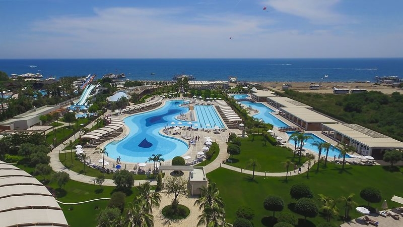 basen, aquapark, zjeżdżalnia