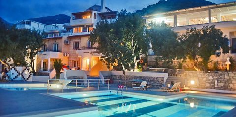obiekt, teren hotelu, basen