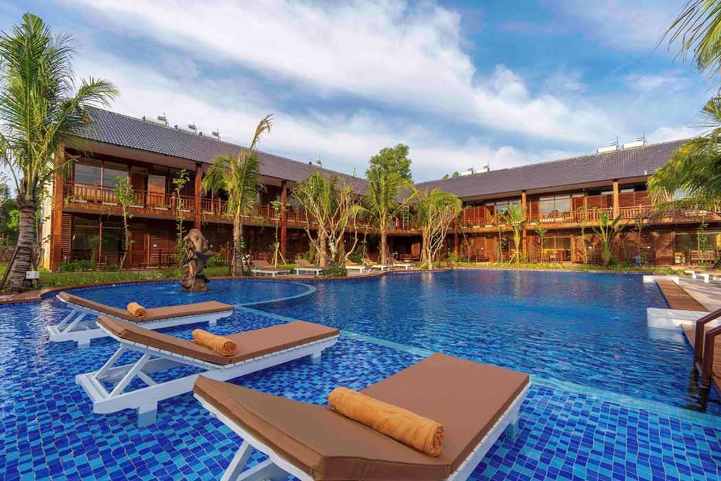 budynek główny, basen