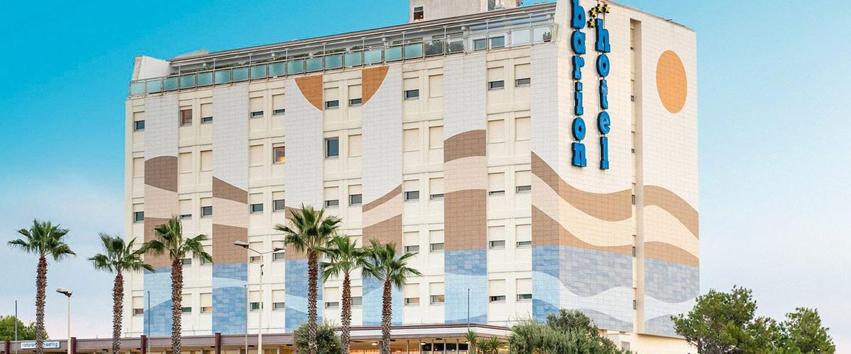 obiekt, budynek główny