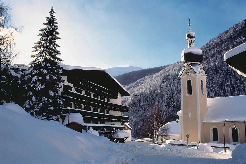 obiekt, teren hotelu
