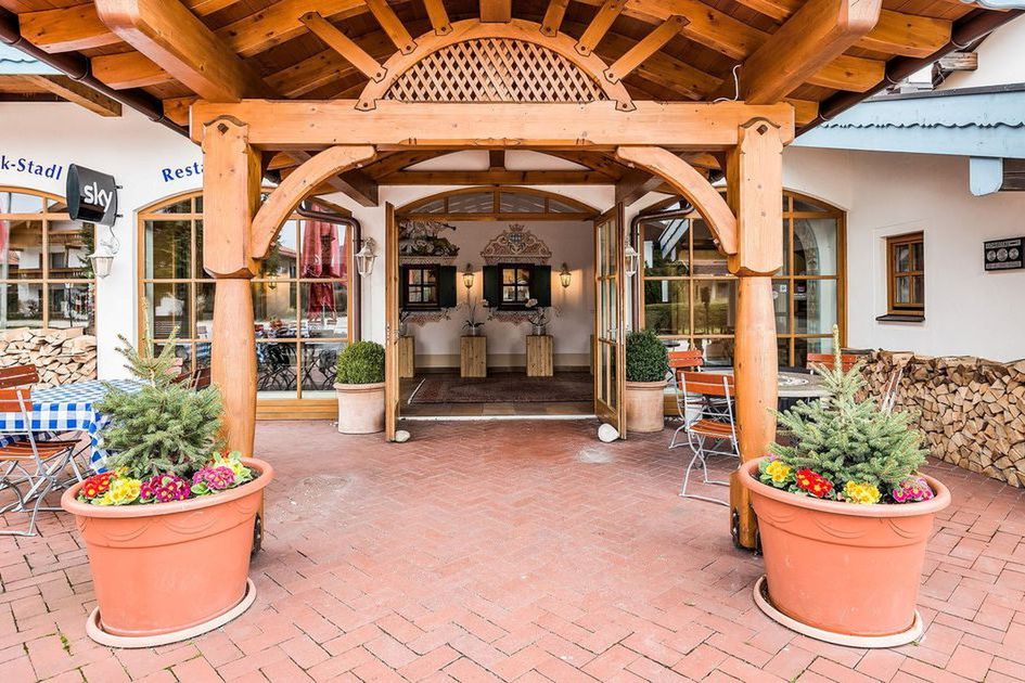 obiekt, budynek główny