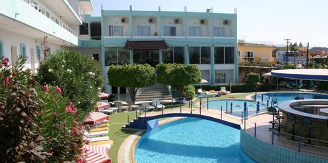 basen, teren hotelu, obiekt