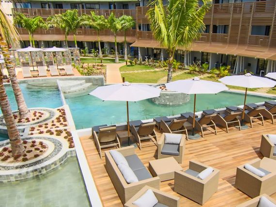 teren hotelu, basen