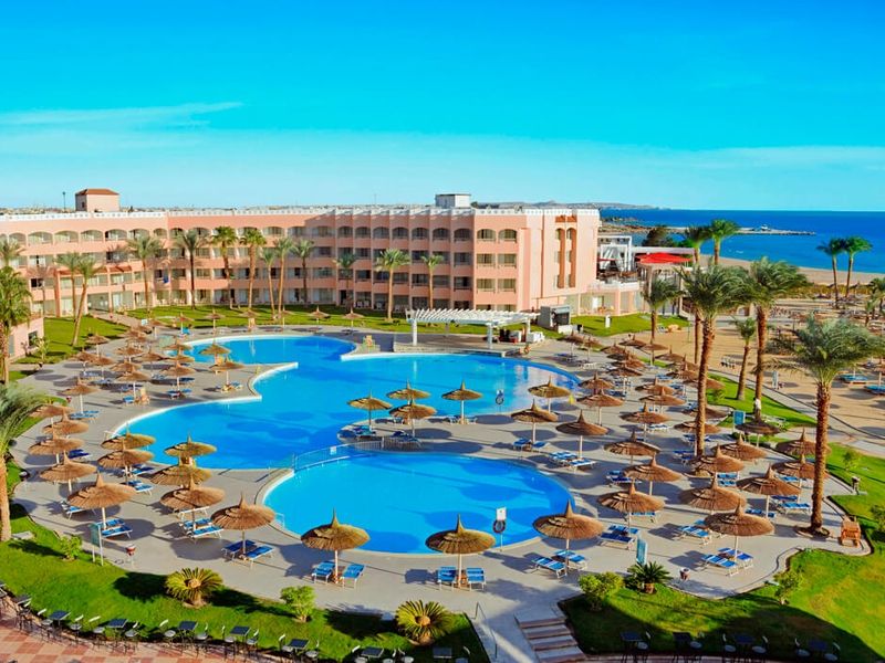 Beach Albatros Resort