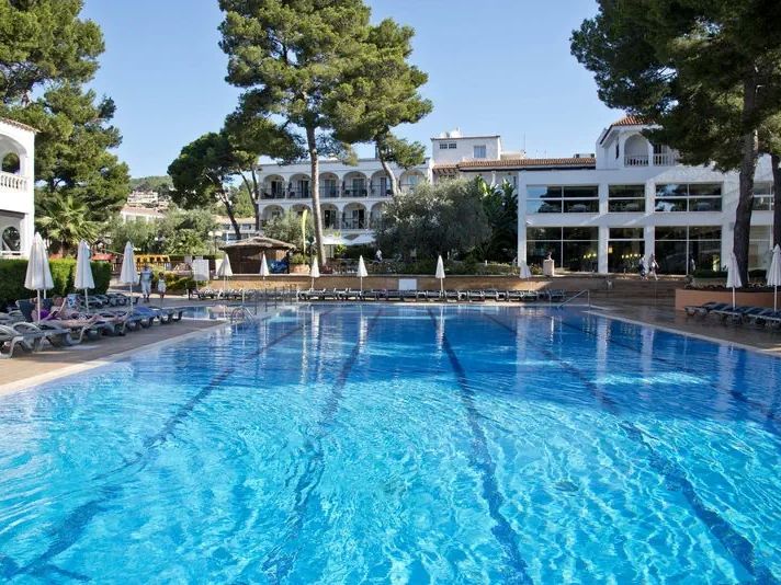 Beach Club Font De Sa Cala