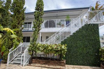 Beachside All Suites