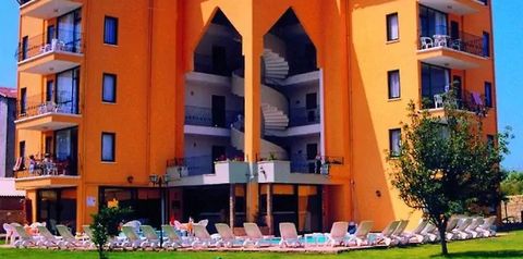 teren hotelu, basen, obiekt