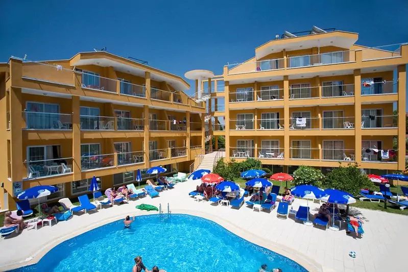 teren hotelu, obiekt, basen