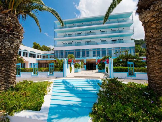 obiekt, teren hotelu