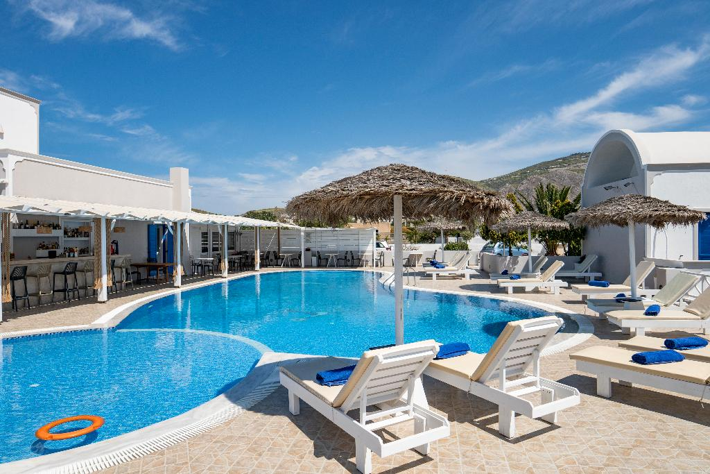 obiekt, teren hotelu, basen