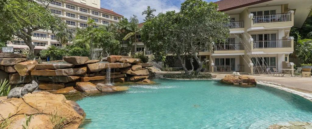 teren hotelu, basen