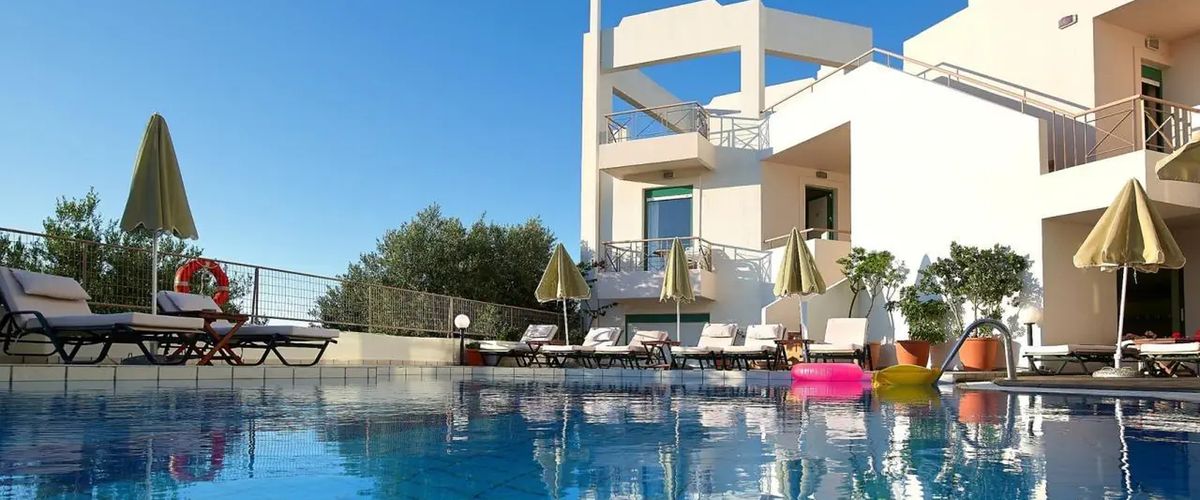 teren hotelu, obiekt, basen