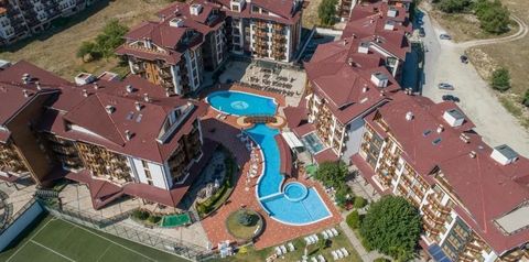 obiekt, teren hotelu, basen