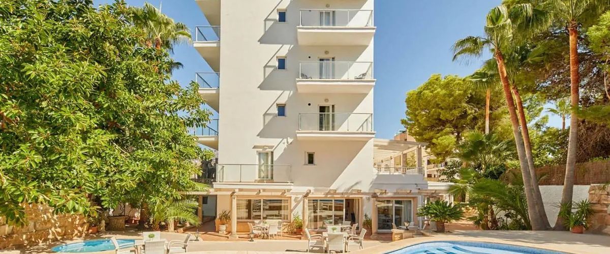 budynek główny, basen