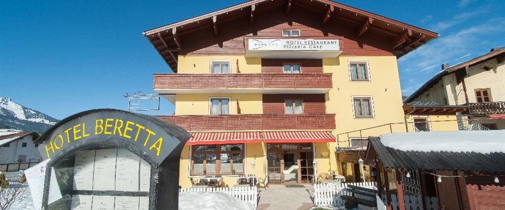 budynek główny, obiekt