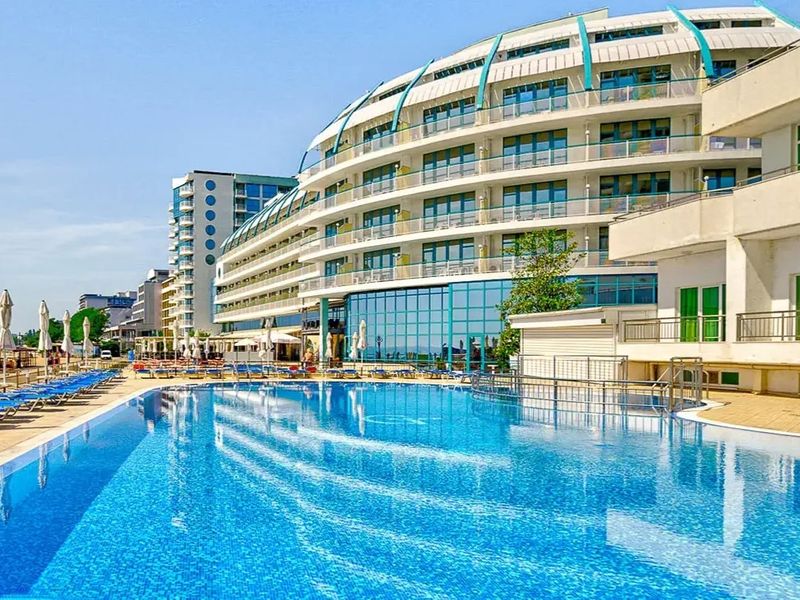 Berlin Golden Beach