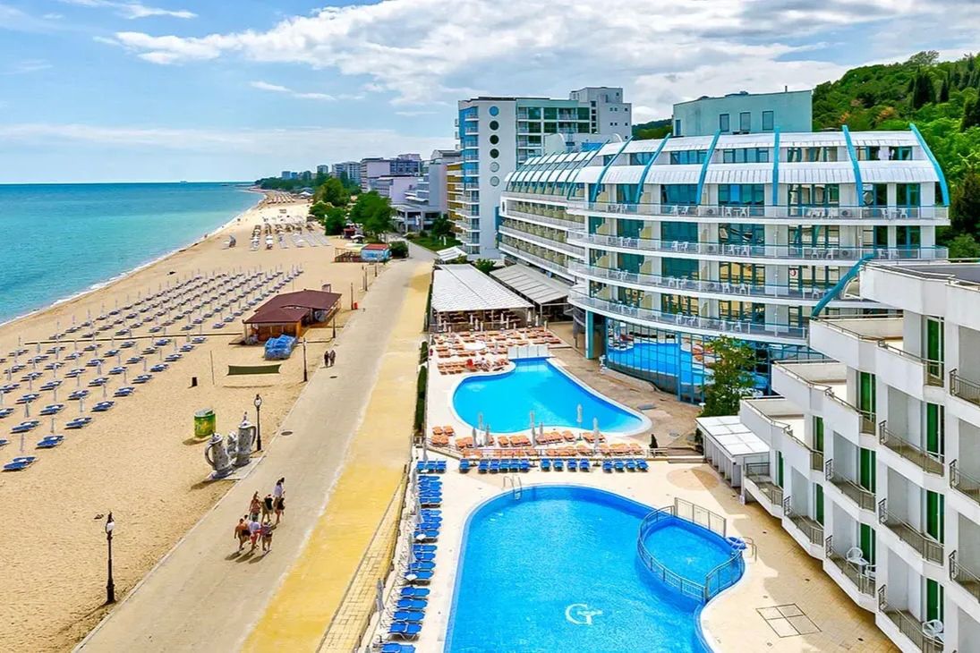 obiekt, teren hotelu