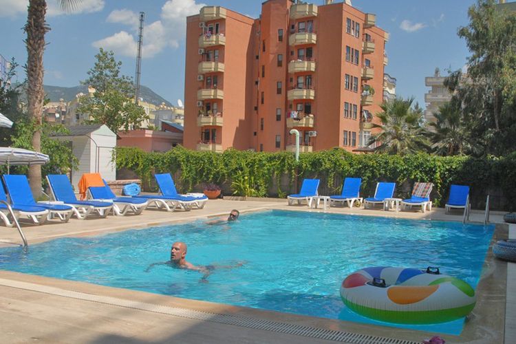obiekt, teren hotelu, basen