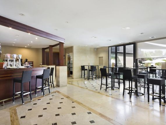 drink bar