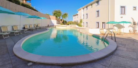 obiekt, teren hotelu, basen