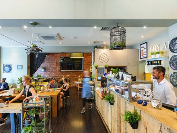 Best Western Melbourne City 3*