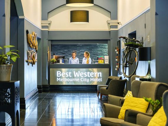 Best Western Melbourne City 3*