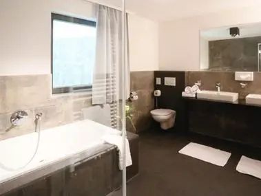 Beverly Hill 4*