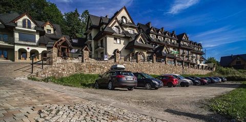 obiekt, budynek główny, teren hotelu