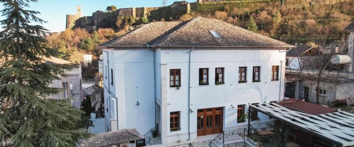 obiekt, teren hotelu