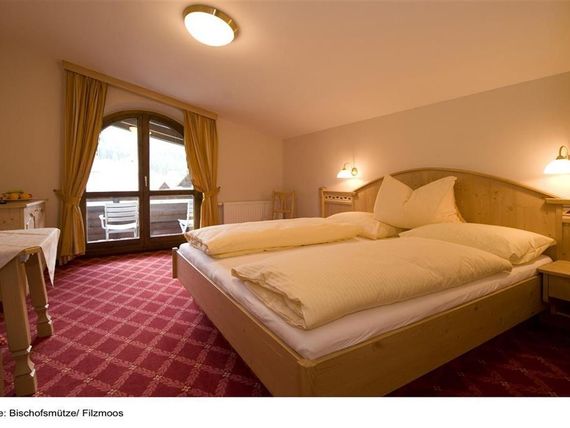 Bischofsmutze 4*