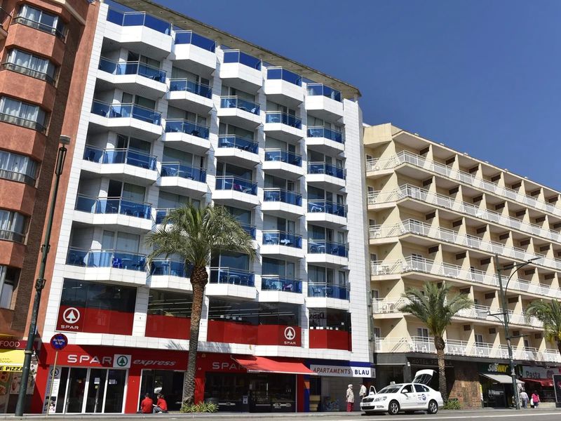 Blau Apartments
