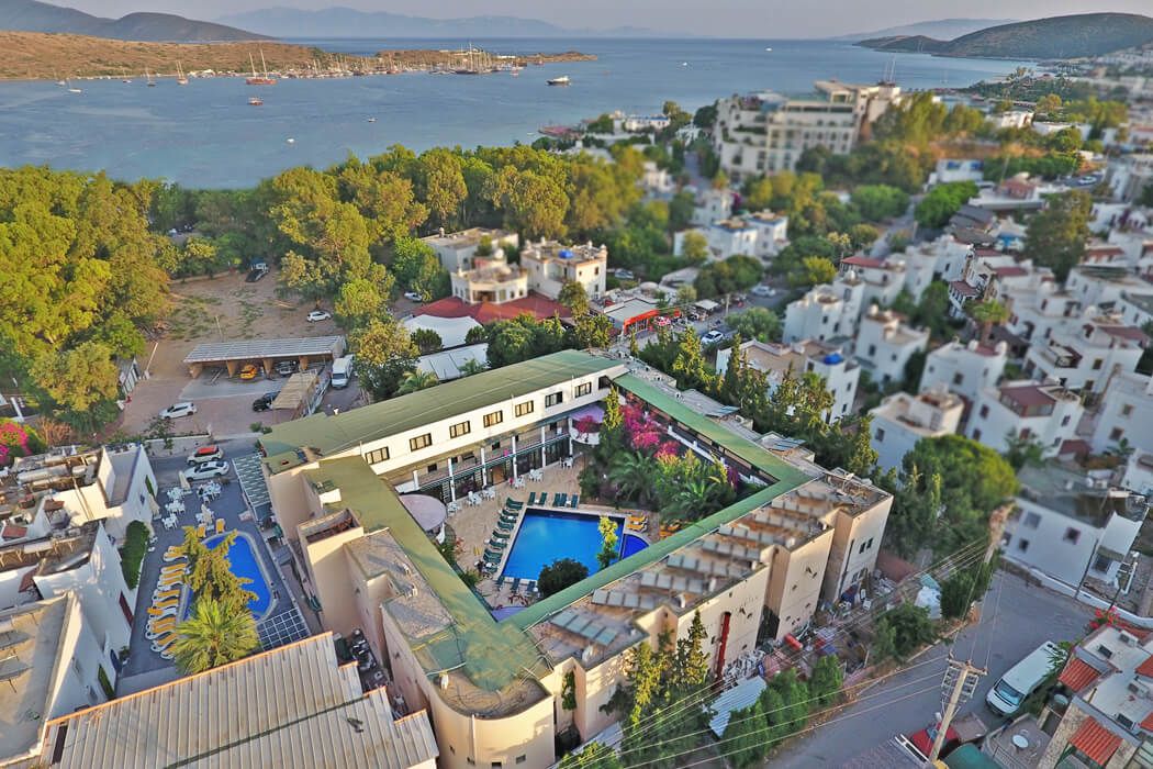 obiekt, teren hotelu, basen