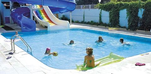 basen, zjeżdżalnia