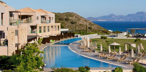 obiekt, budynek główny, teren hotelu, basen