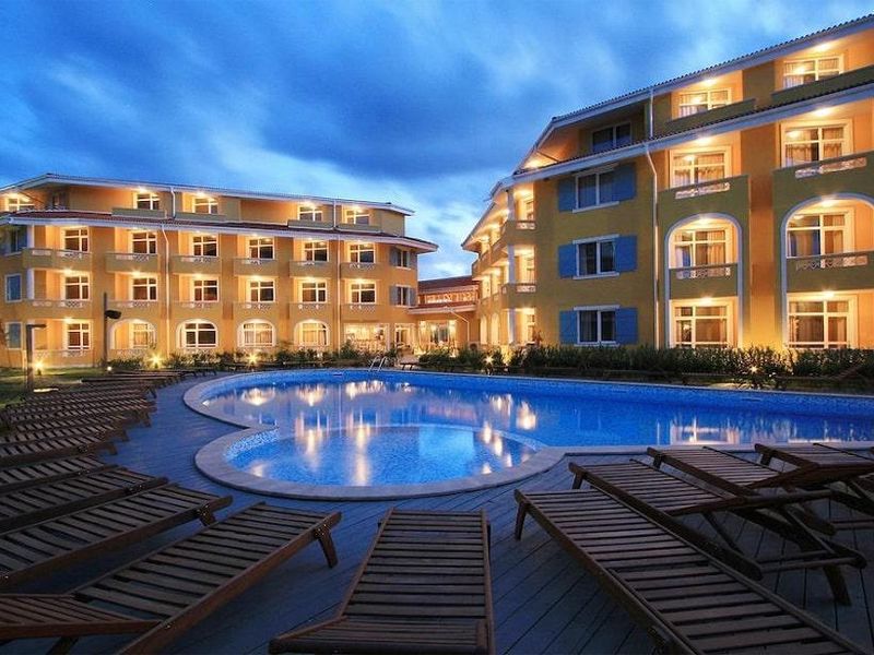 Blue Orange Beach Resort