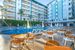 teren hotelu, basen, restauracja