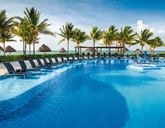 BlueBay Grand Esmeralda