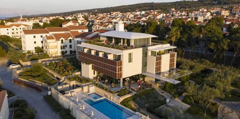 obiekt, teren hotelu, basen
