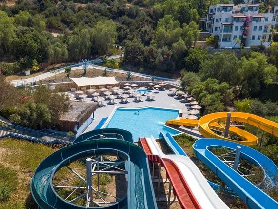 Bodrum Holiday Resort - zdjęcie 2