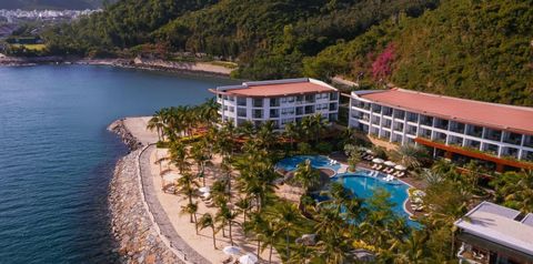 teren hotelu, basen, plaża