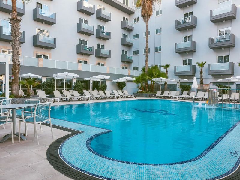 Bora Bora Ibiza Malta Resort
