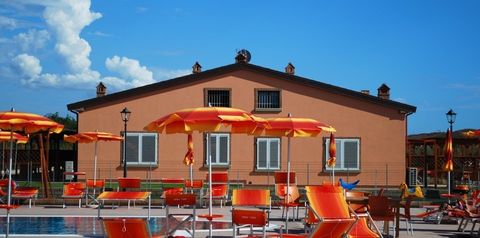 teren hotelu, obiekt, basen