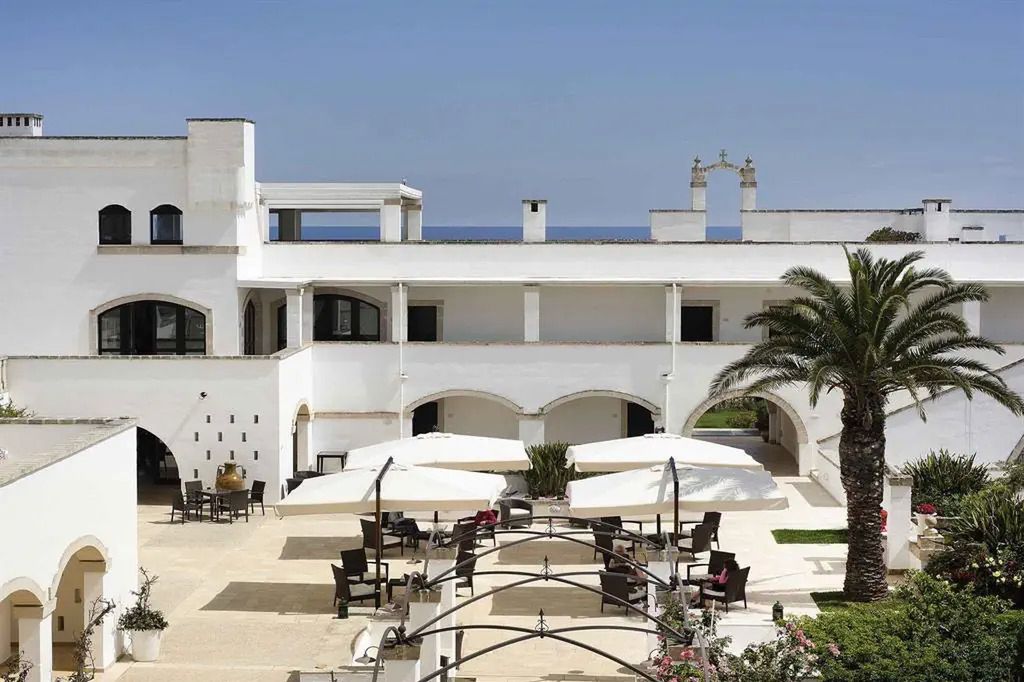 budynek główny, teren hotelu