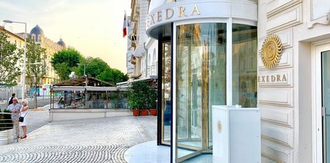 obiekt, budynek główny