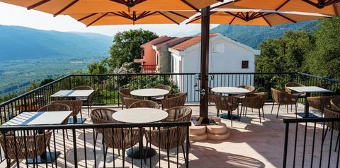 restauracja, góry, teren hotelu