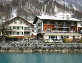 Brienzerburli & Weisses Kreuz