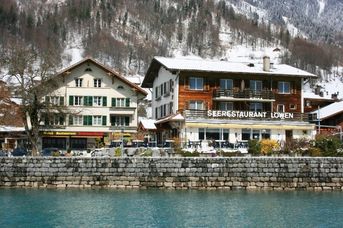 Brienzerburli & Weisses Kreuz